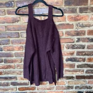NWT Soho Jeans New York & Company Burgundy Cold Shoulder Sweater Size Medium